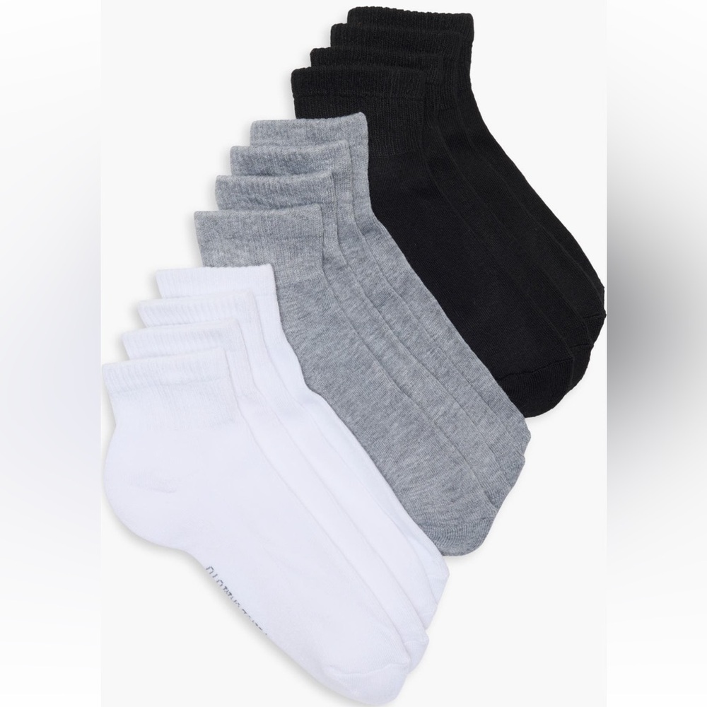 Vince Camuto 6-Pack Quarter Socks NWT